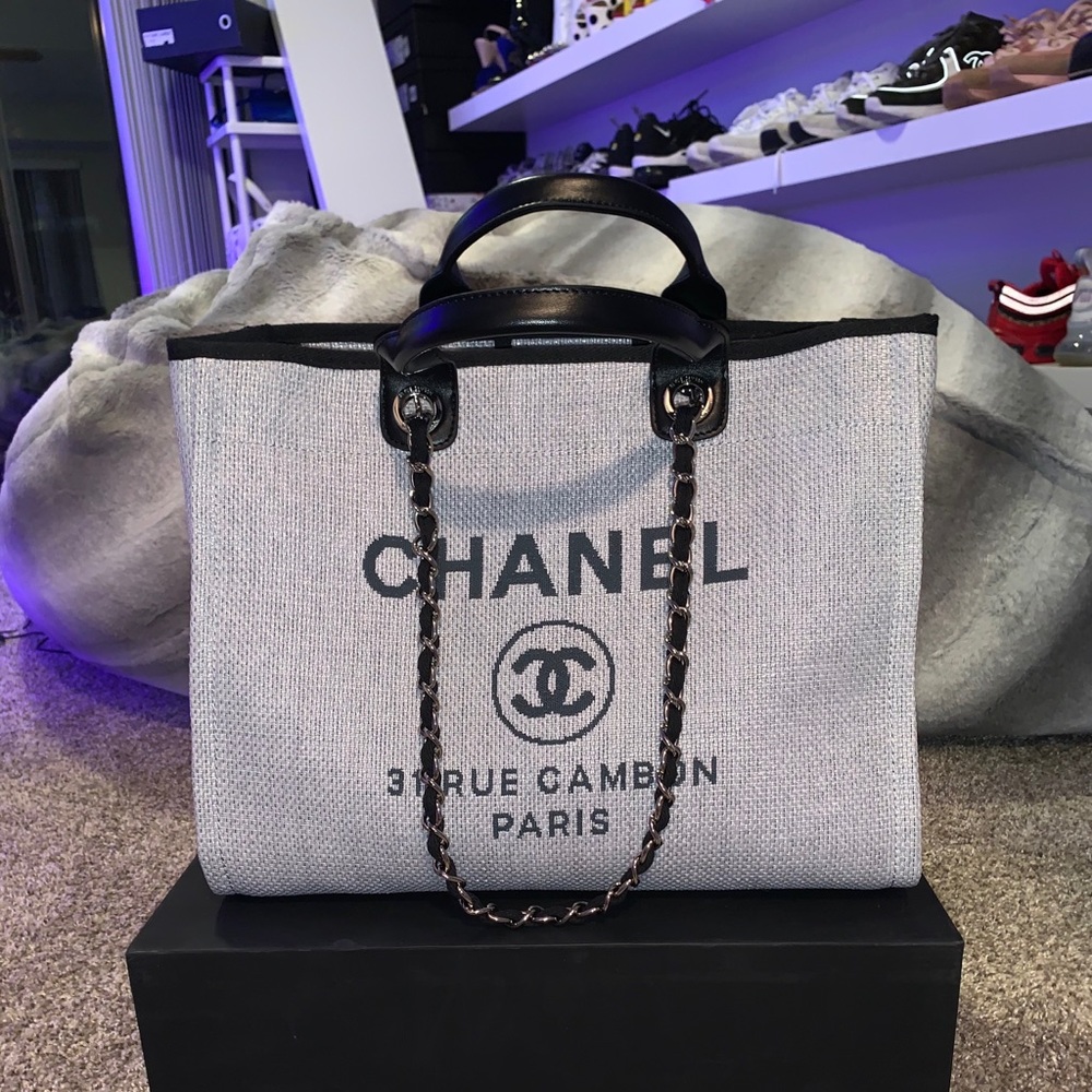 Chanel tote